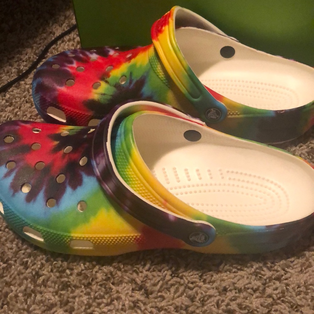 Crocs - Picture 3 of 7